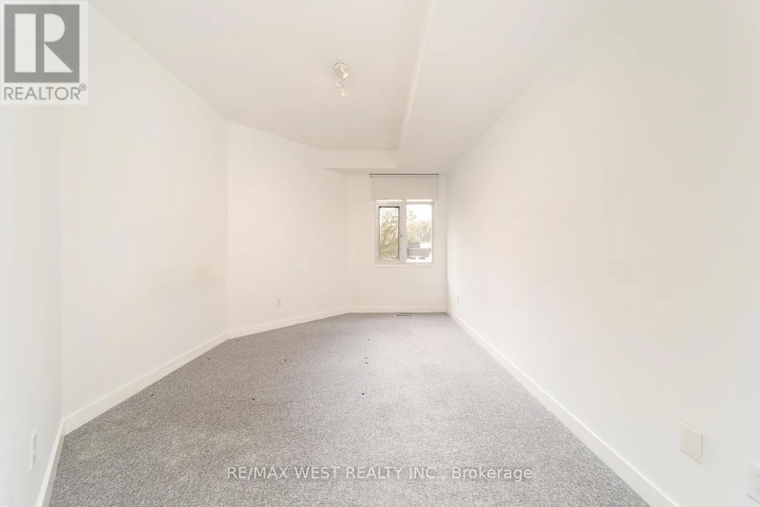 309 - 500 RICHMOND STREET W