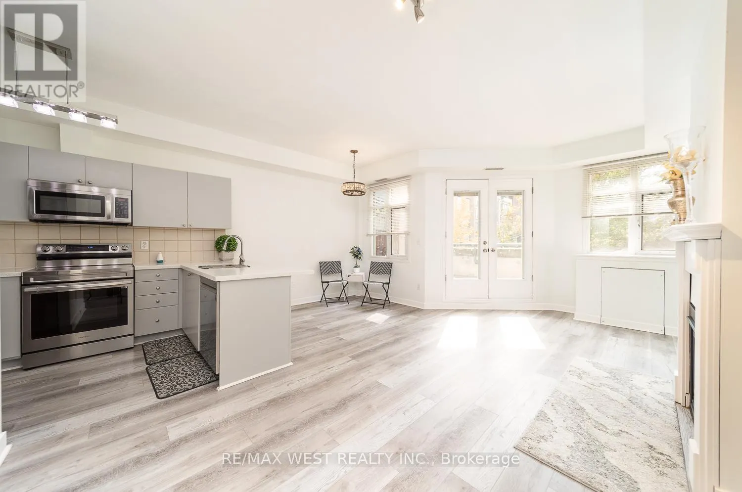 309 - 500 RICHMOND STREET W