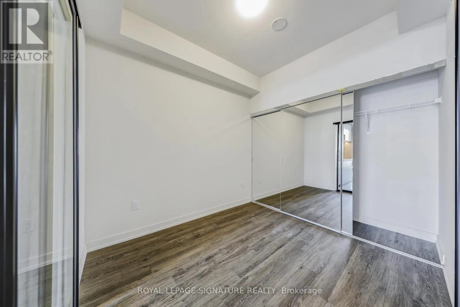 410 - 181 STERLING ROAD