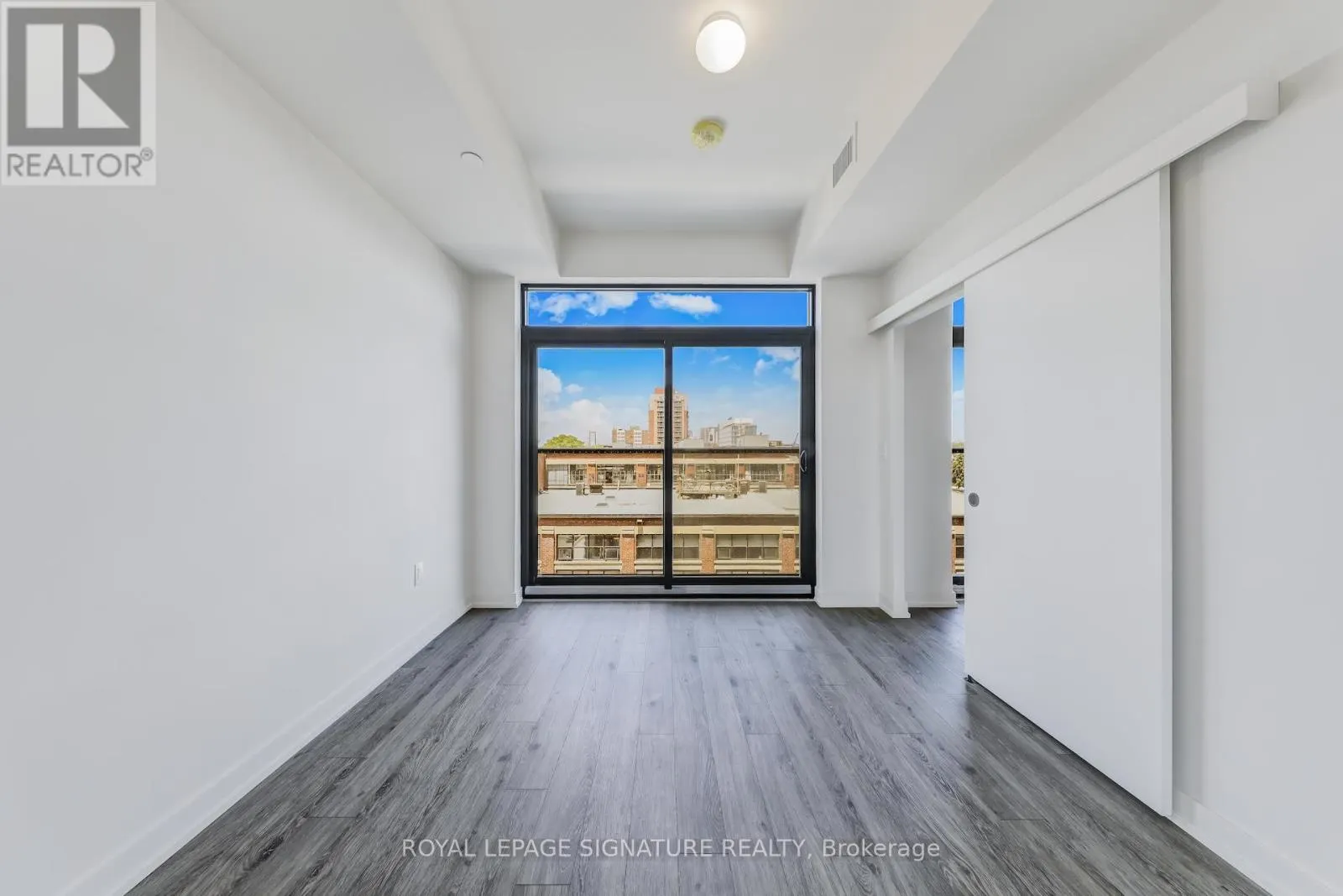 410 - 181 STERLING ROAD