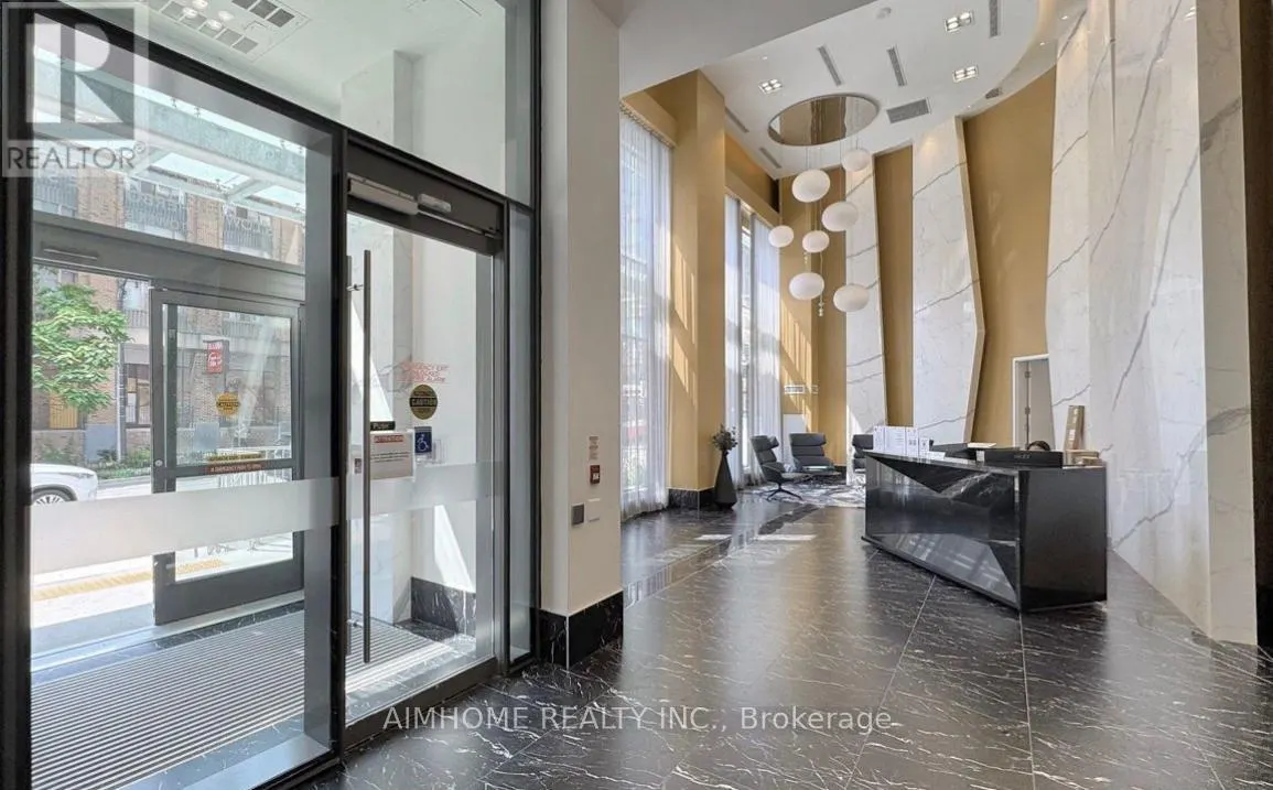 1576 - 135 LOWER SHERBOURNE STREET