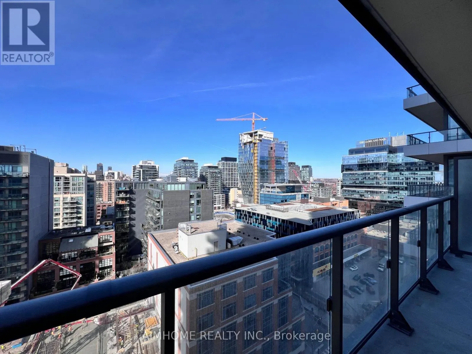 1576 - 135 LOWER SHERBOURNE STREET