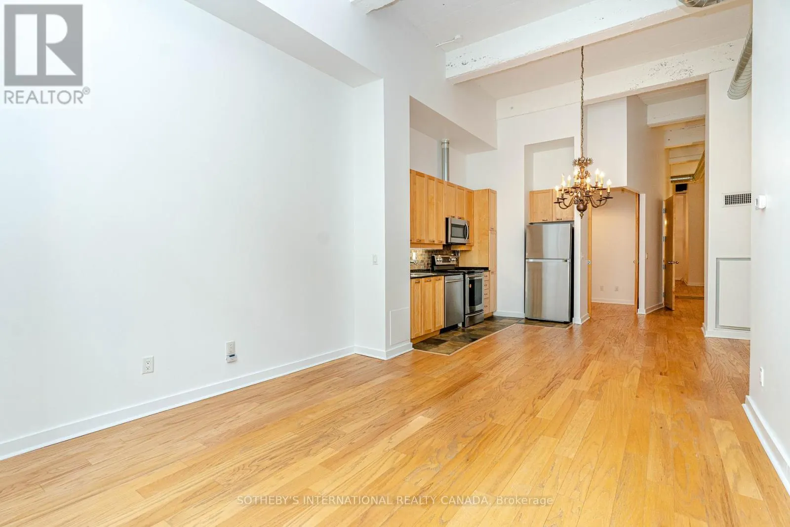 209 - 135 DALHOUSIE STREET