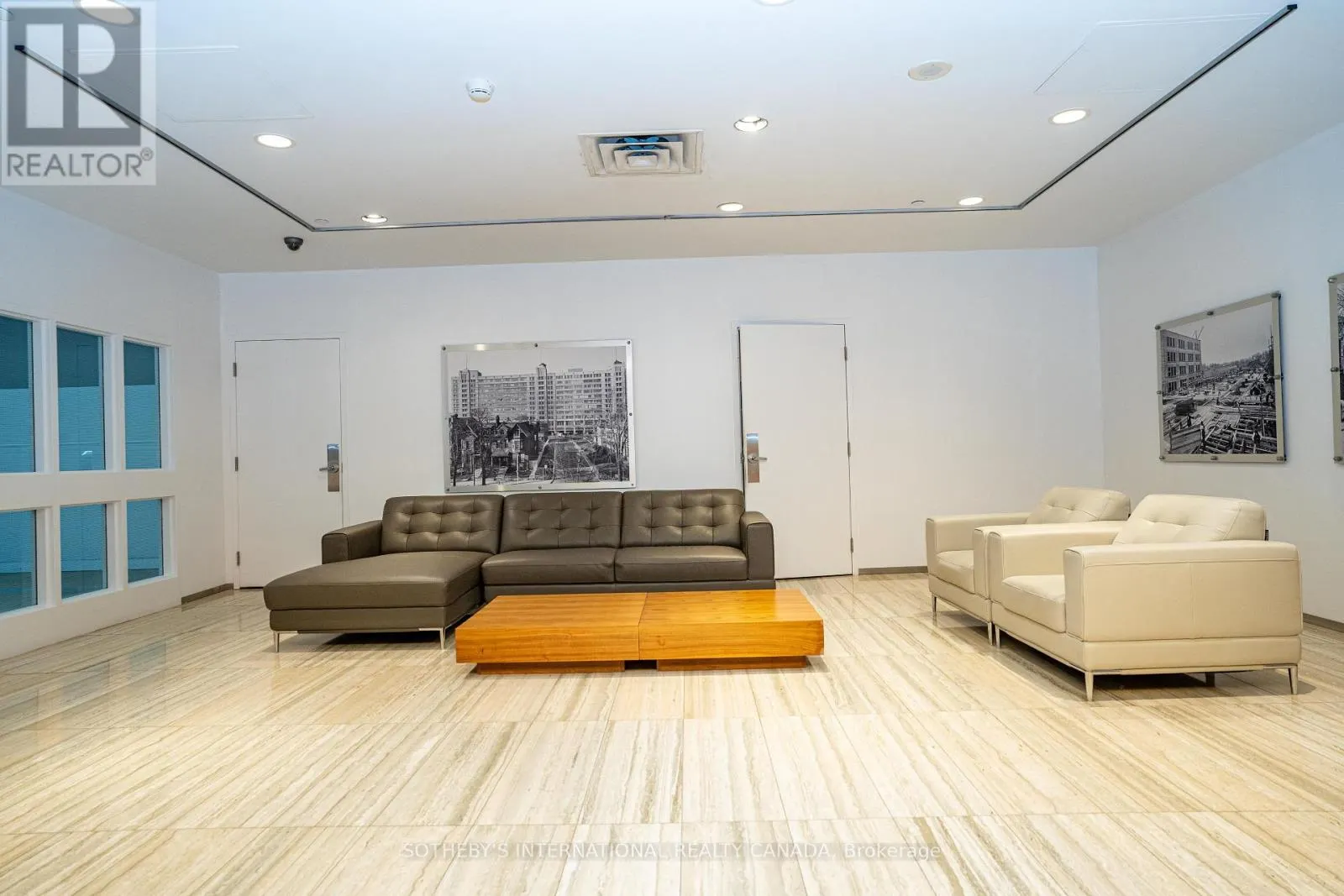 209 - 135 DALHOUSIE STREET