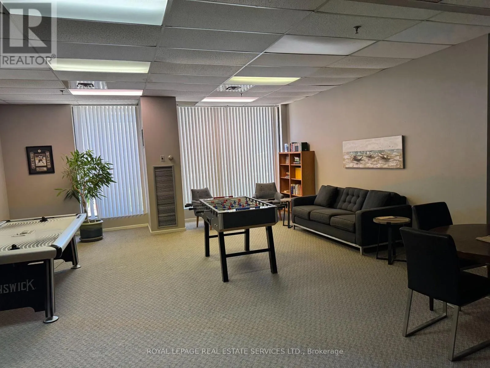 310 - 117 GERRARD STREET E