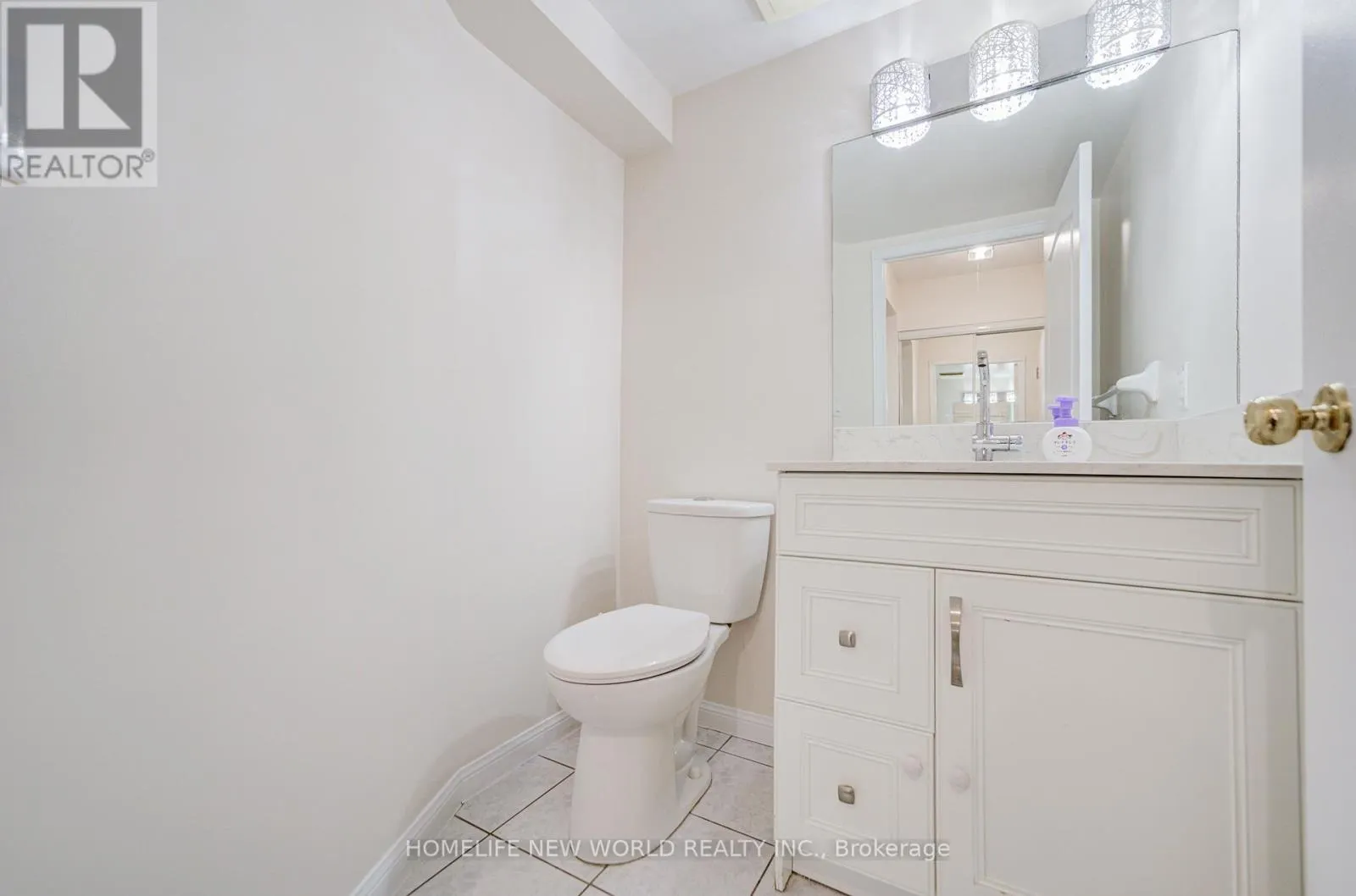 1313 - 28 SOMMERSET WAY