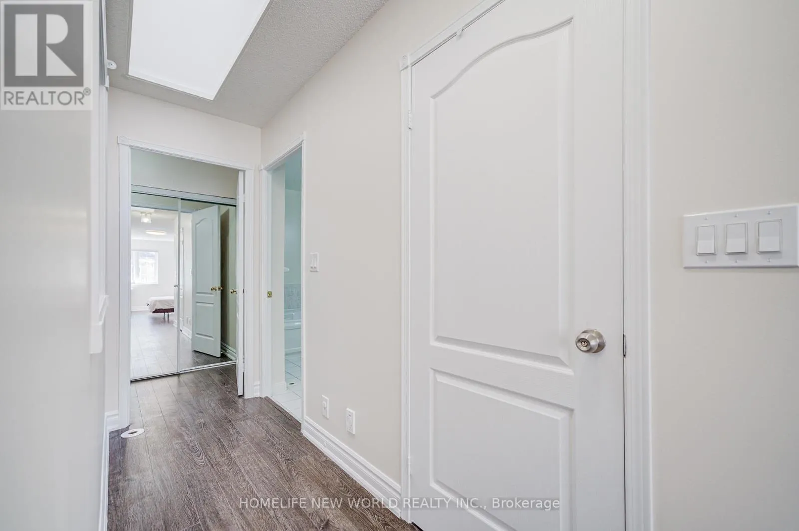 1313 - 28 SOMMERSET WAY