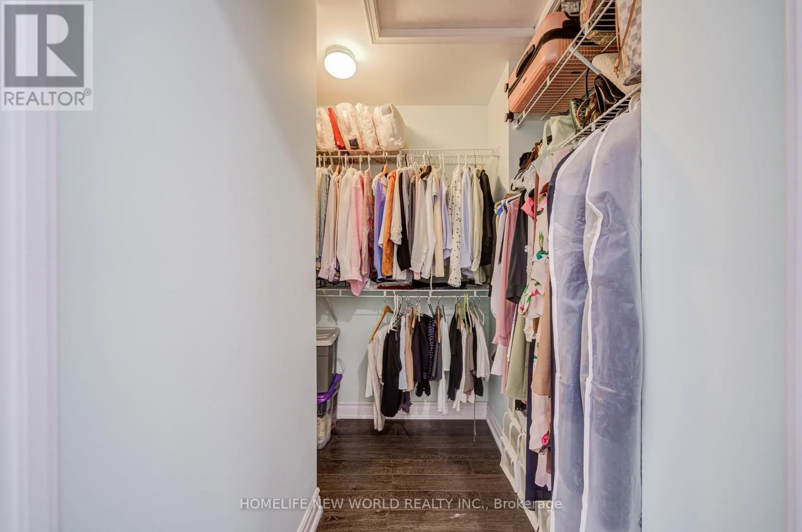 1313 - 28 SOMMERSET WAY