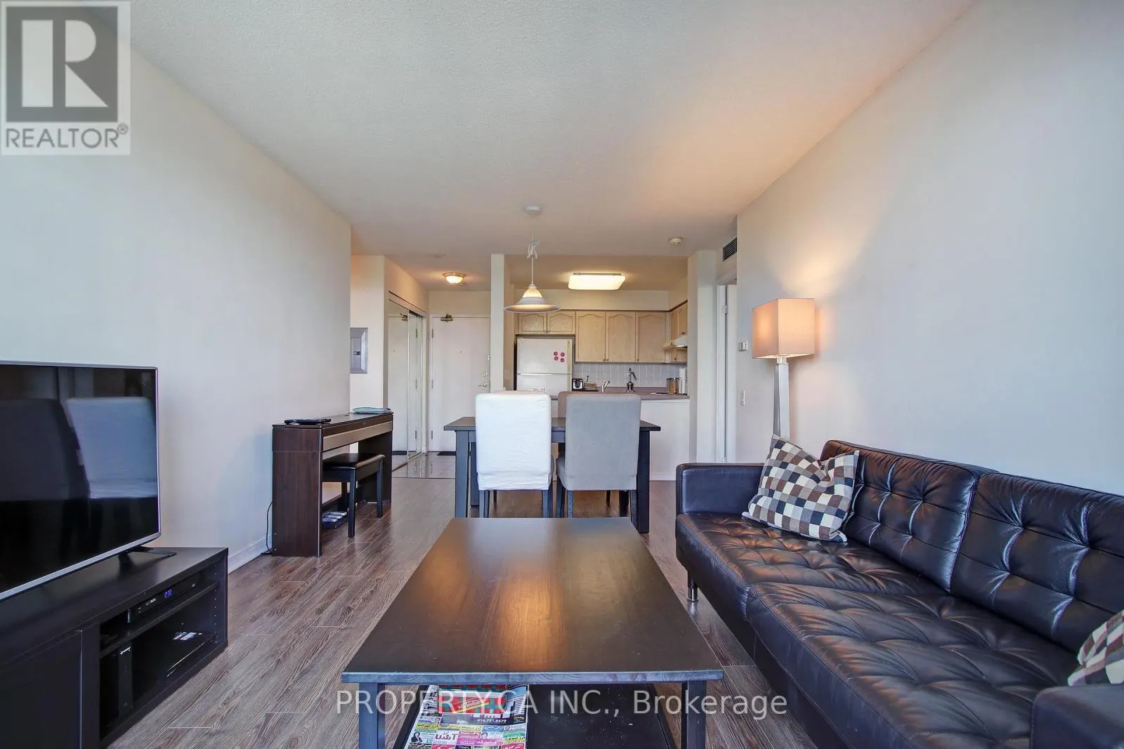 2309 - 8 HILLCREST AVENUE