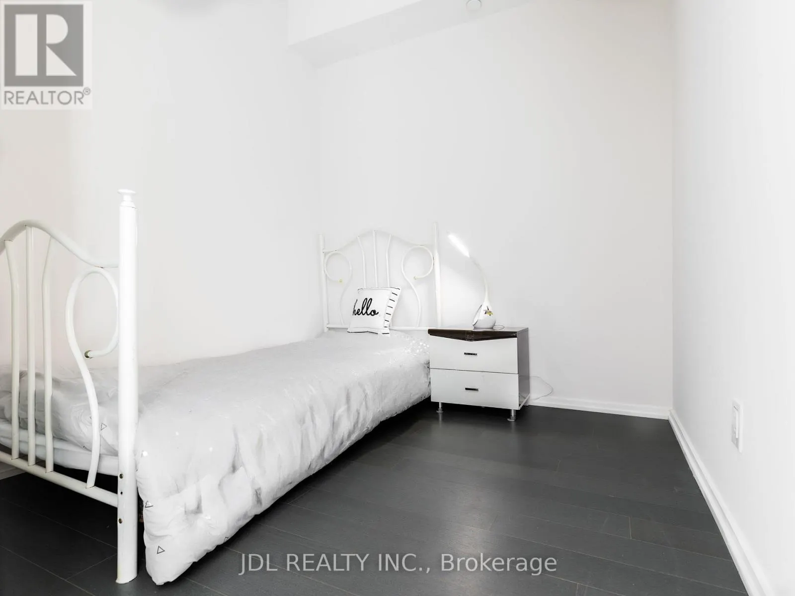 4108 - 70 TEMPERANCE STREET
