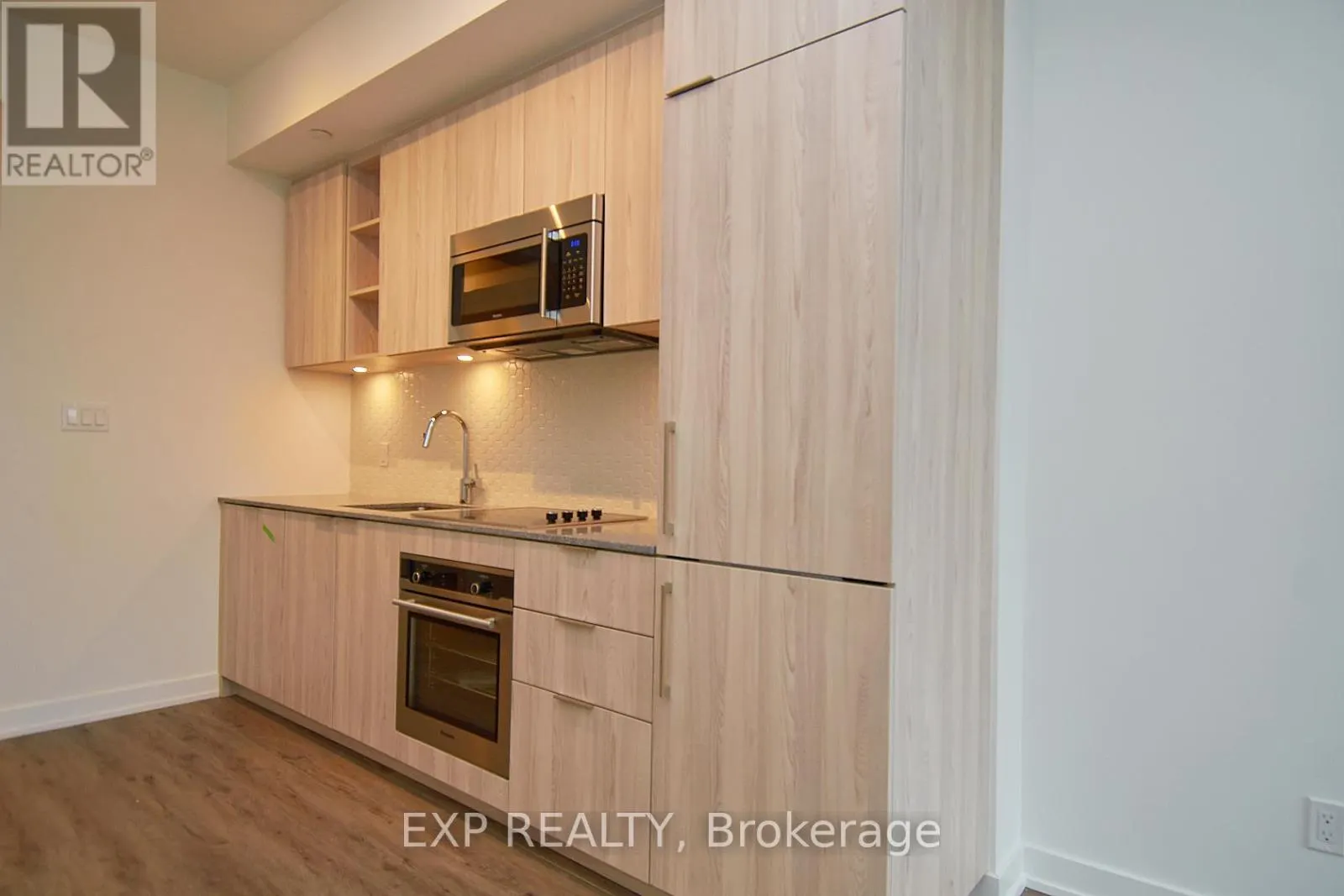 # 3103 - 50 ORDNANCE STREET