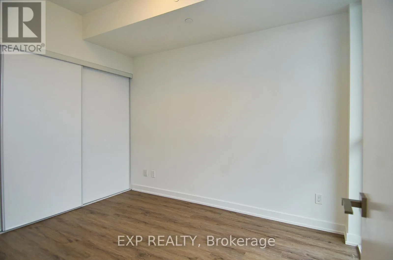 # 3103 - 50 ORDNANCE STREET