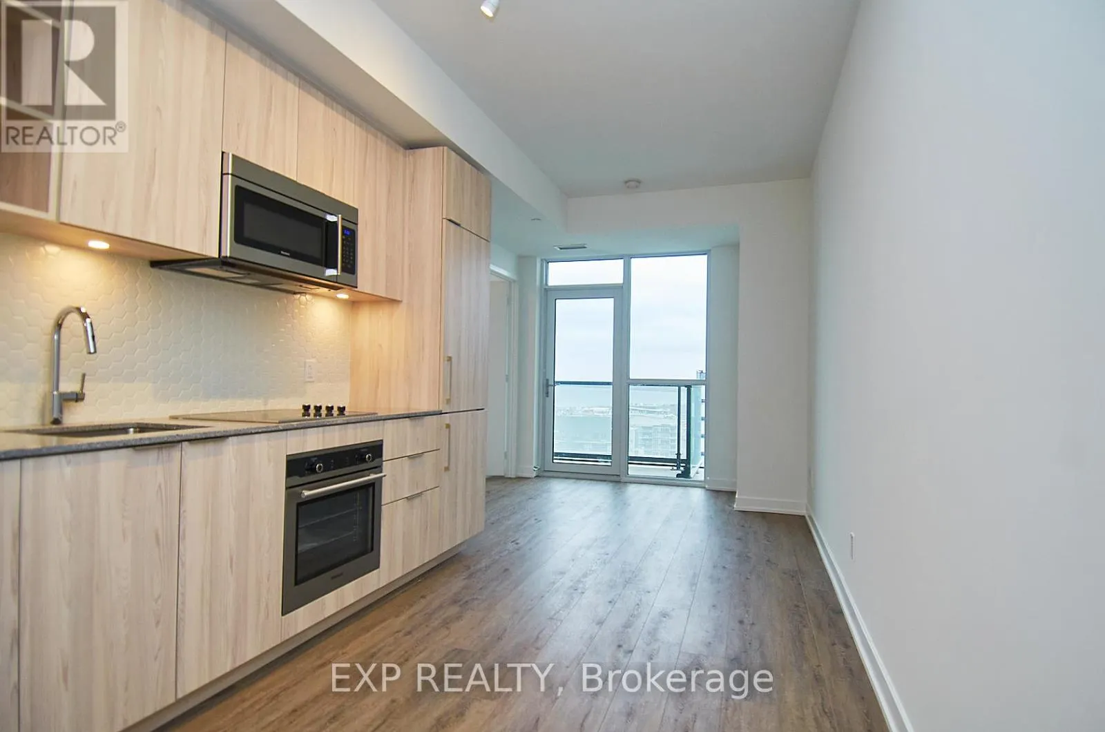# 3103 - 50 ORDNANCE STREET
