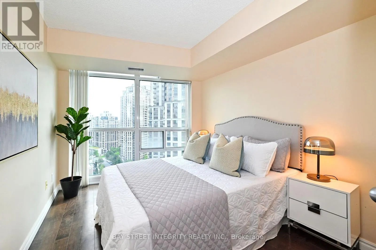 2101 - 30 HARRISON GARDEN BOULEVARD