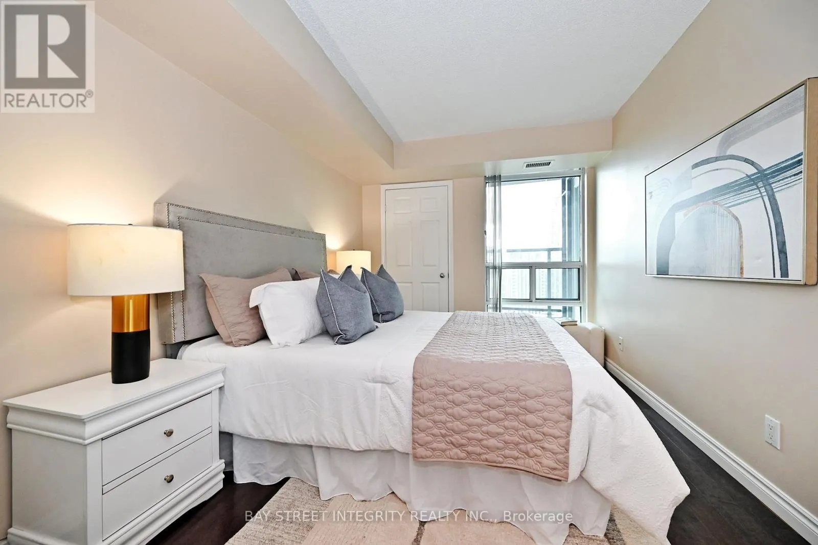 2101 - 30 HARRISON GARDEN BOULEVARD