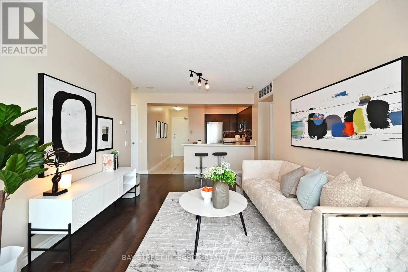 2101 - 30 HARRISON GARDEN BOULEVARD