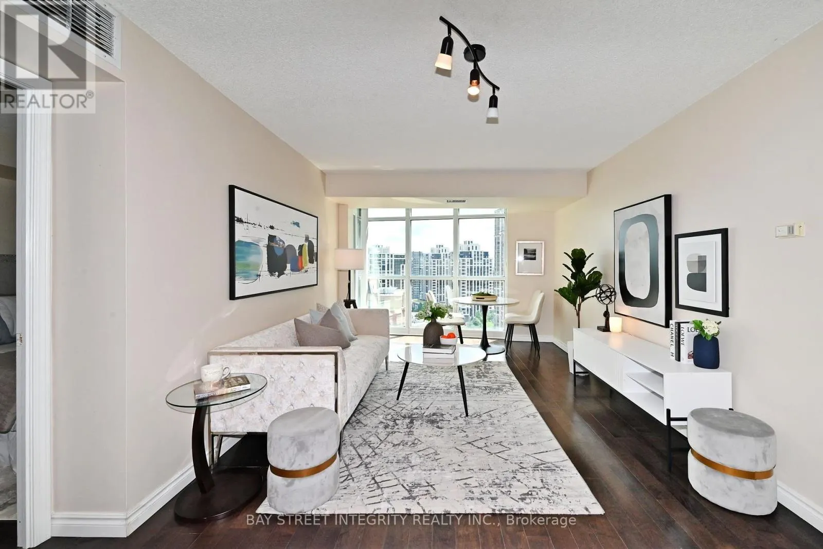 2101 - 30 HARRISON GARDEN BOULEVARD
