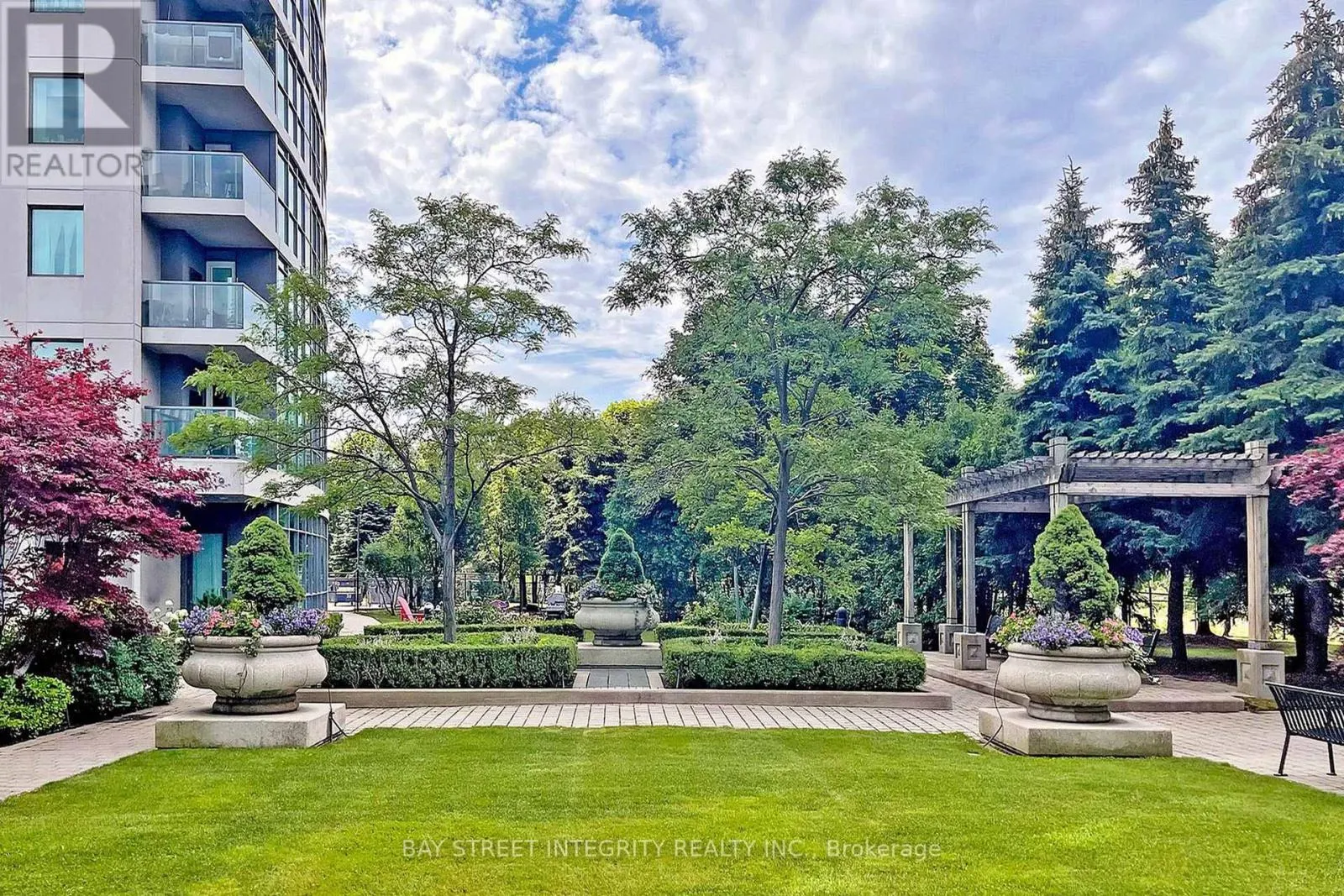 2101 - 30 HARRISON GARDEN BOULEVARD
