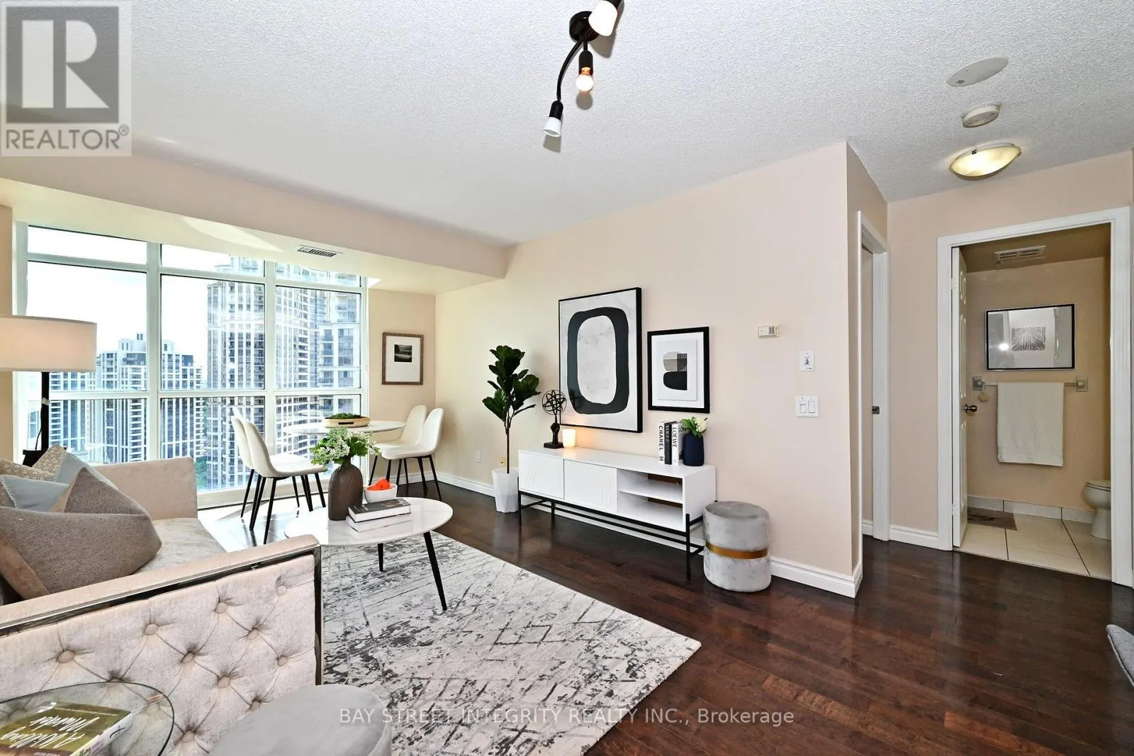 2101 - 30 HARRISON GARDEN BOULEVARD