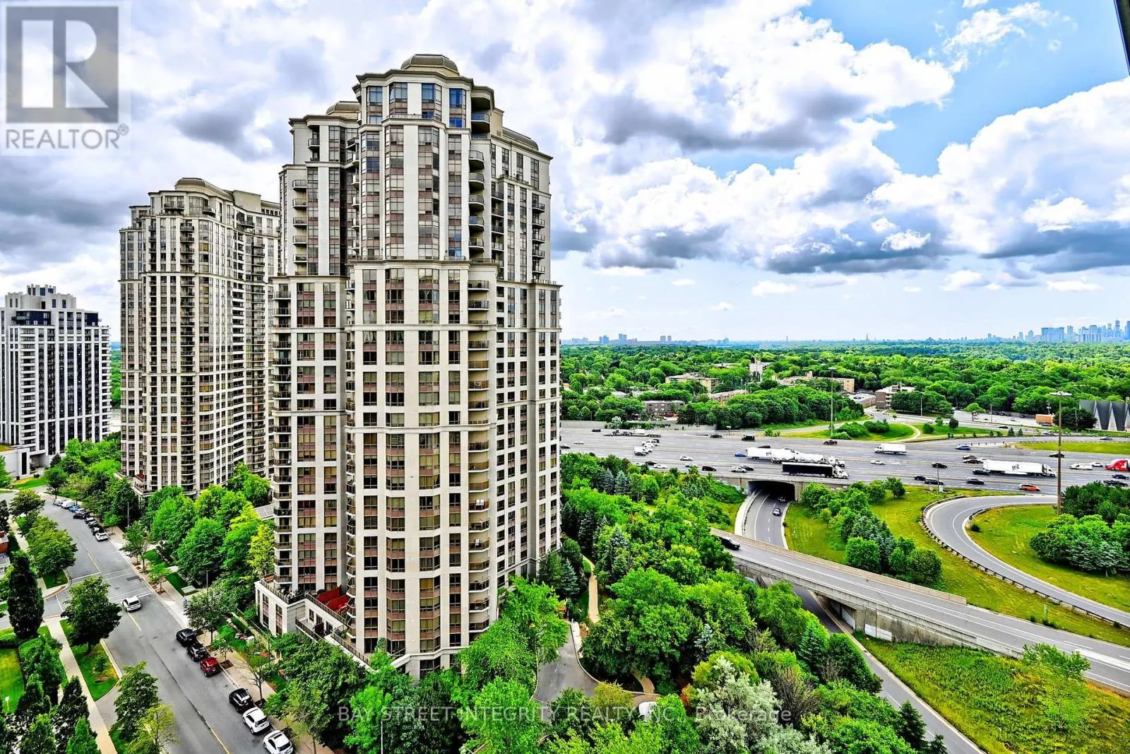2101 - 30 HARRISON GARDEN BOULEVARD