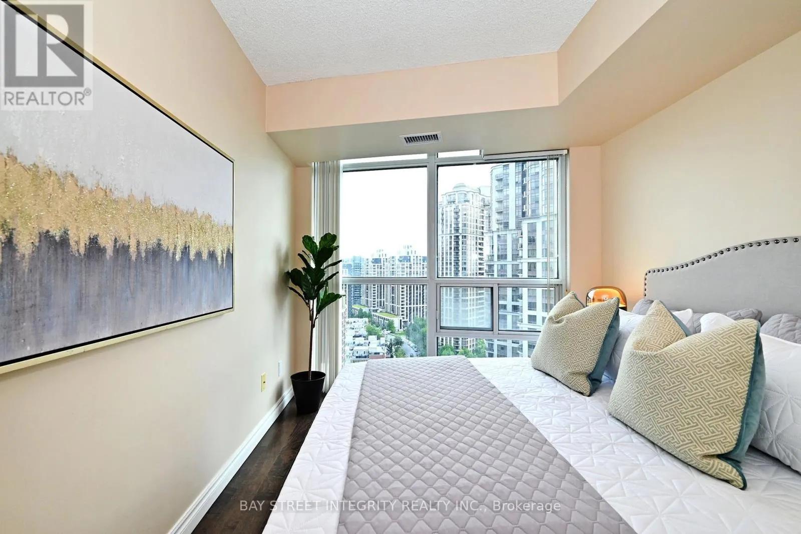 2101 - 30 HARRISON GARDEN BOULEVARD