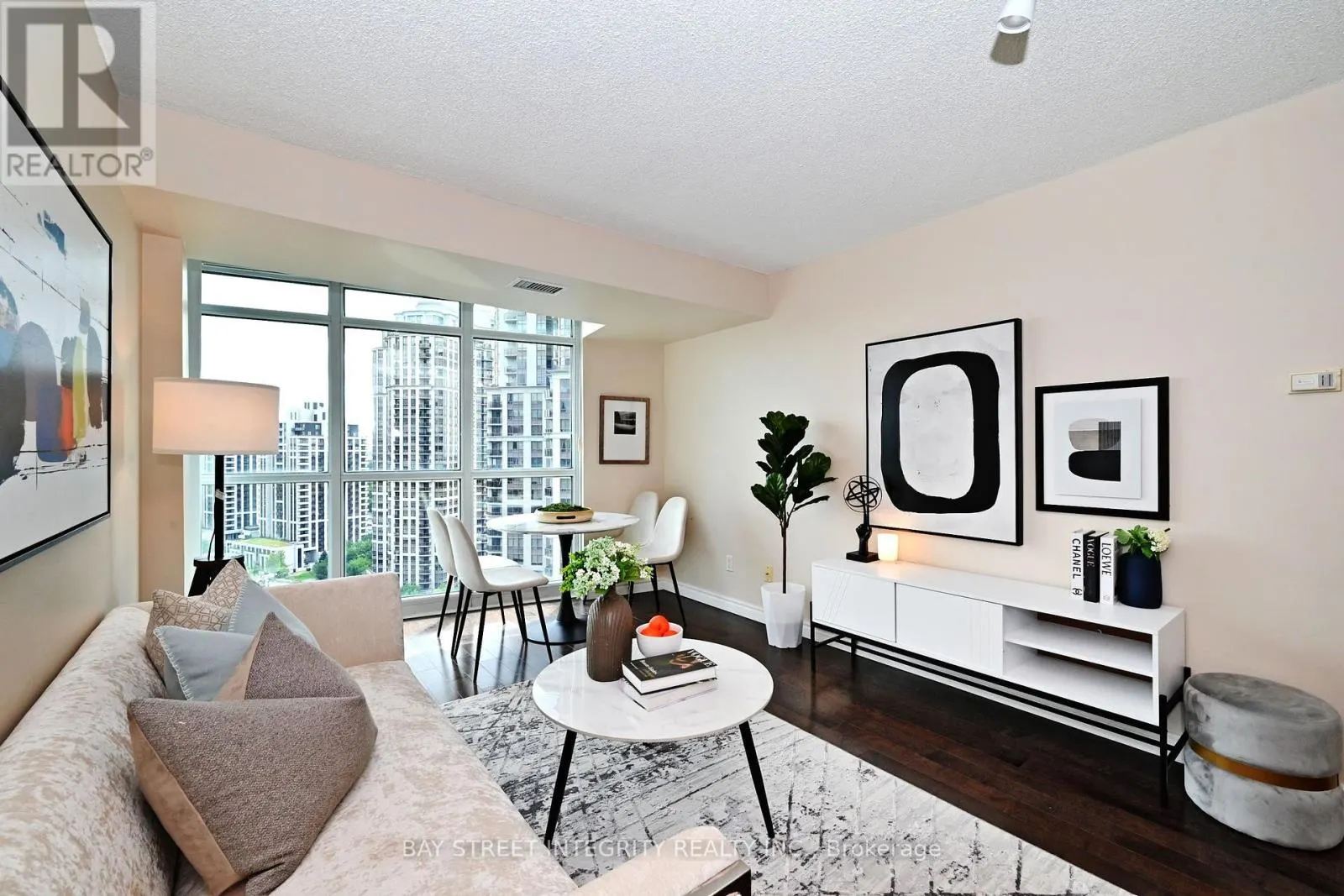 2101 - 30 HARRISON GARDEN BOULEVARD