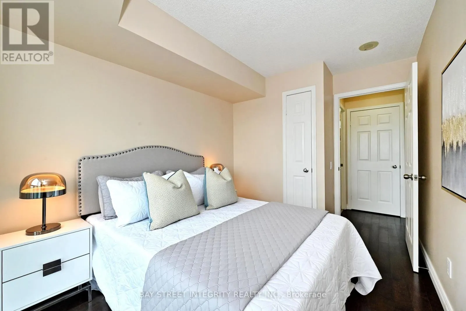 2101 - 30 HARRISON GARDEN BOULEVARD