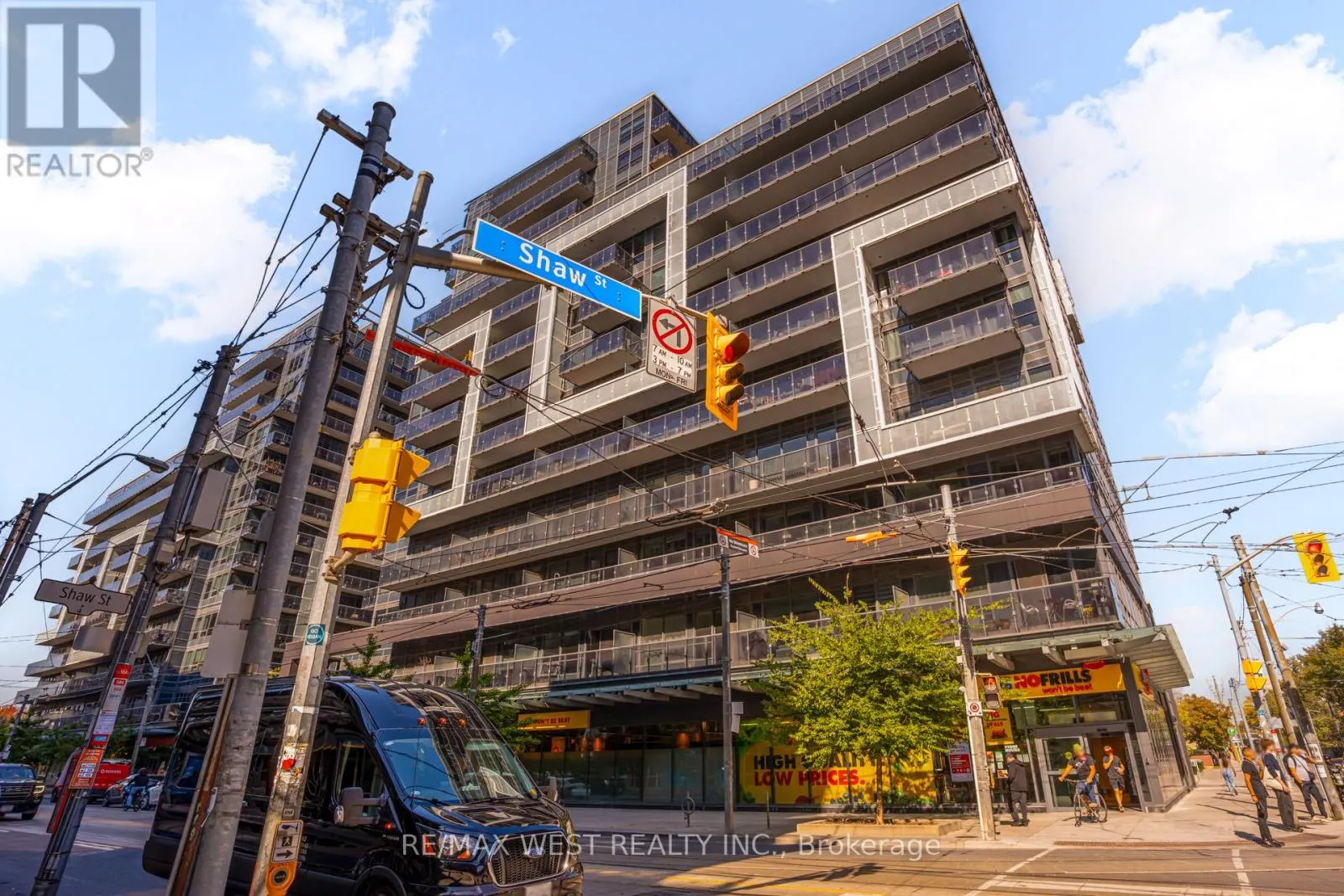 431 - 1030 KING STREET W