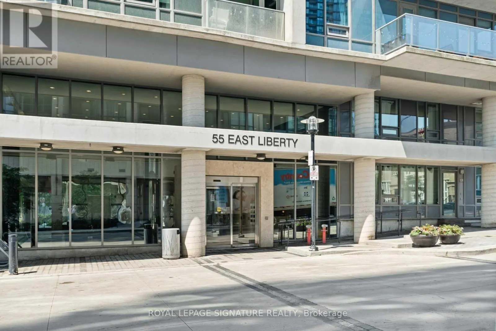 815 - 55 EAST LIBERTY STREET
