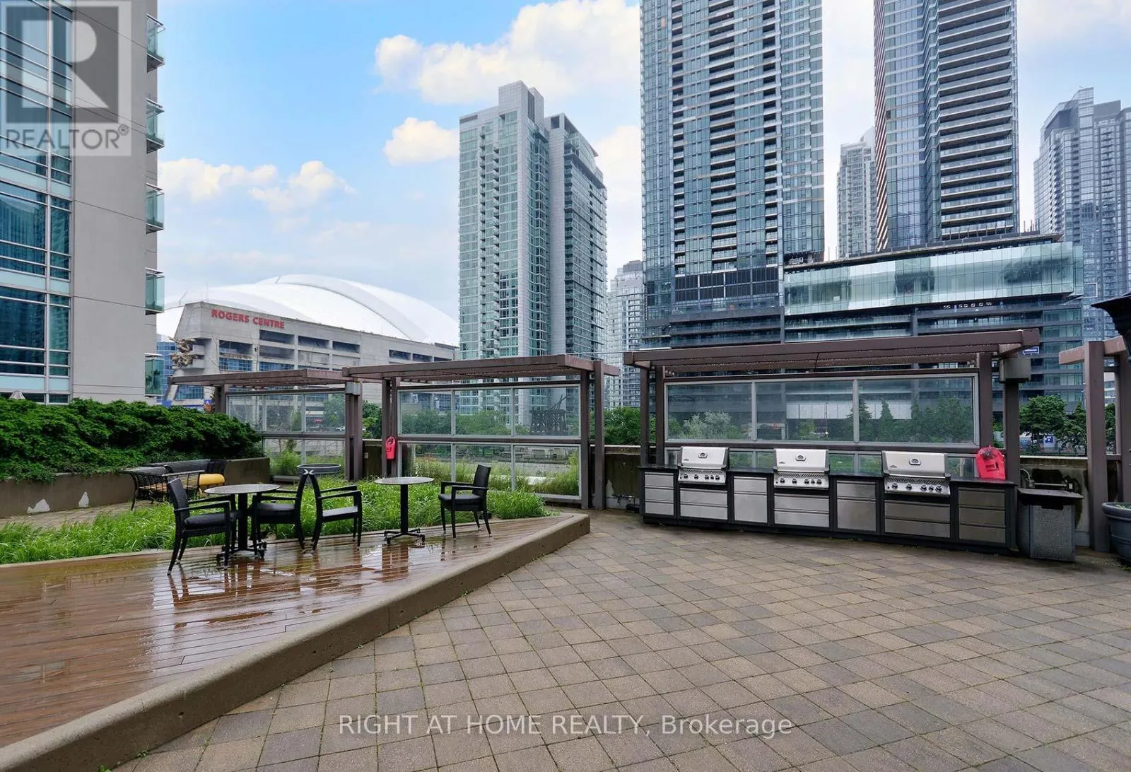 3107 - 381 FRONT STREET W