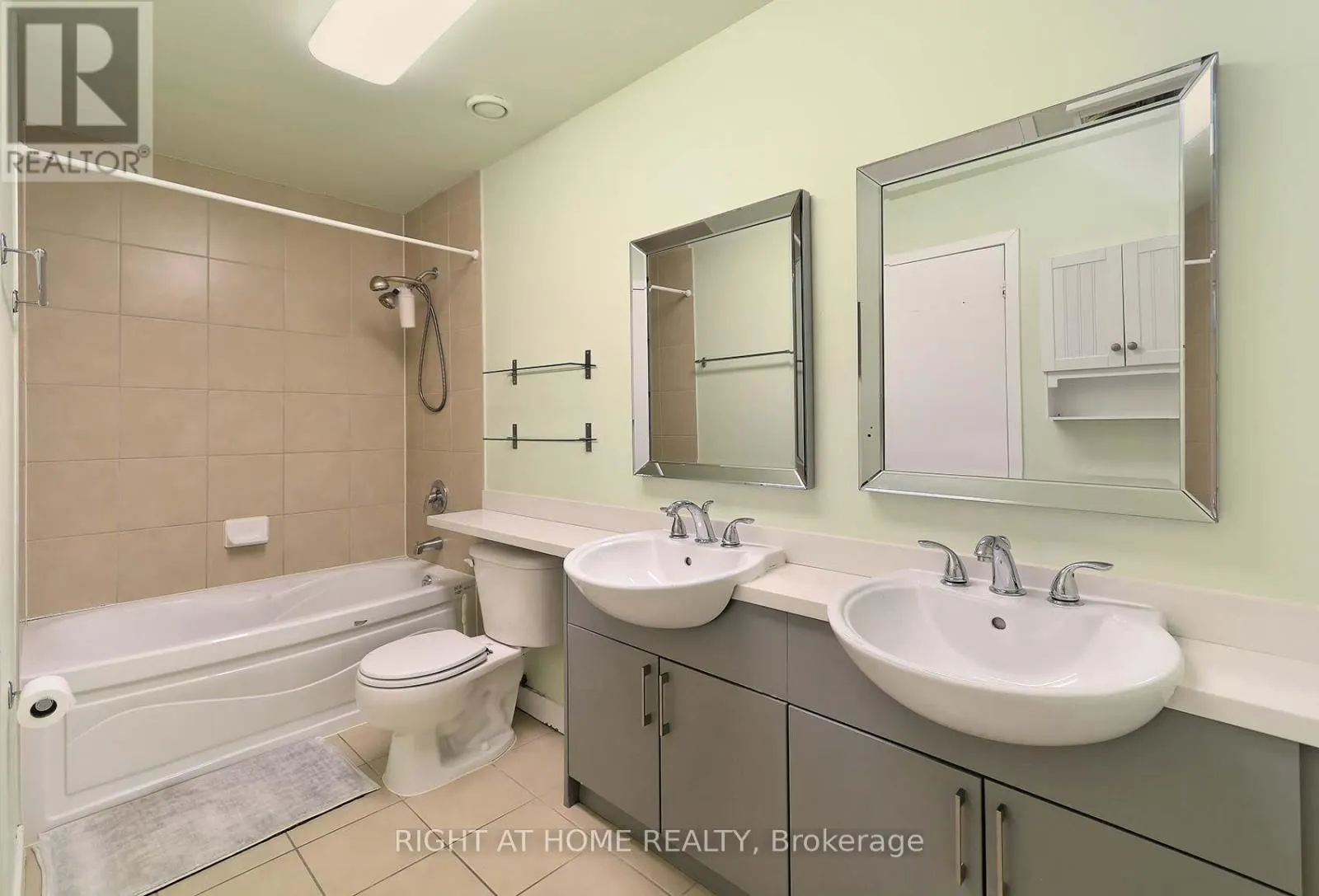 3107 - 381 FRONT STREET W