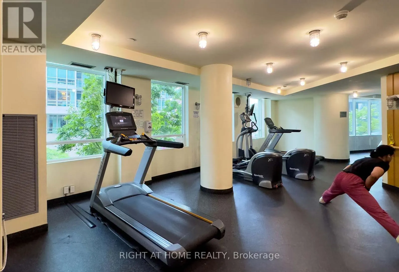 3107 - 381 FRONT STREET W