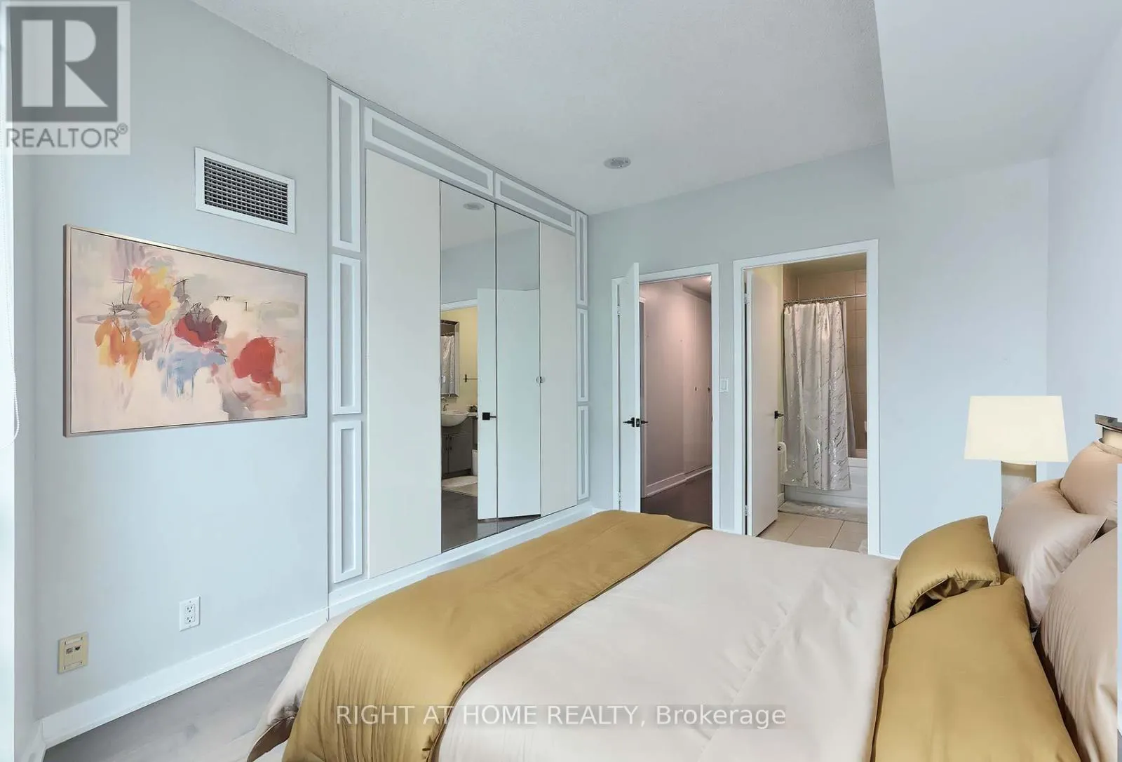 3107 - 381 FRONT STREET W