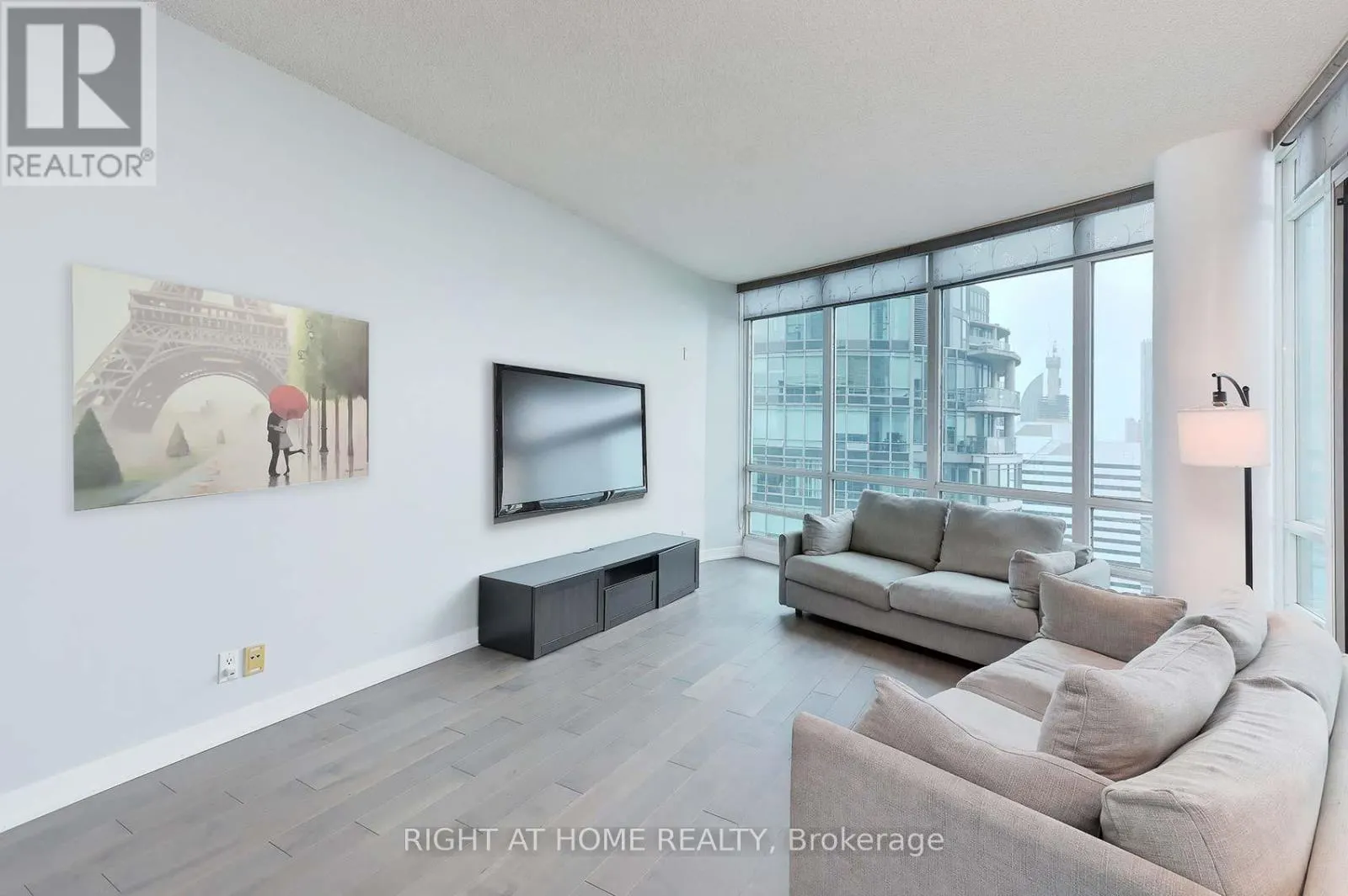 3107 - 381 FRONT STREET W
