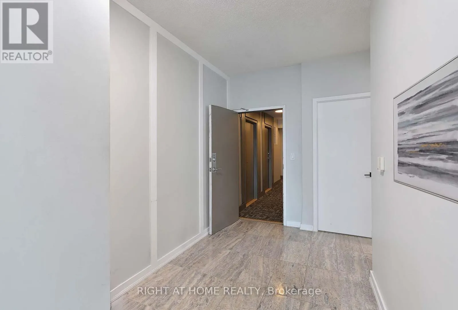 3107 - 381 FRONT STREET W