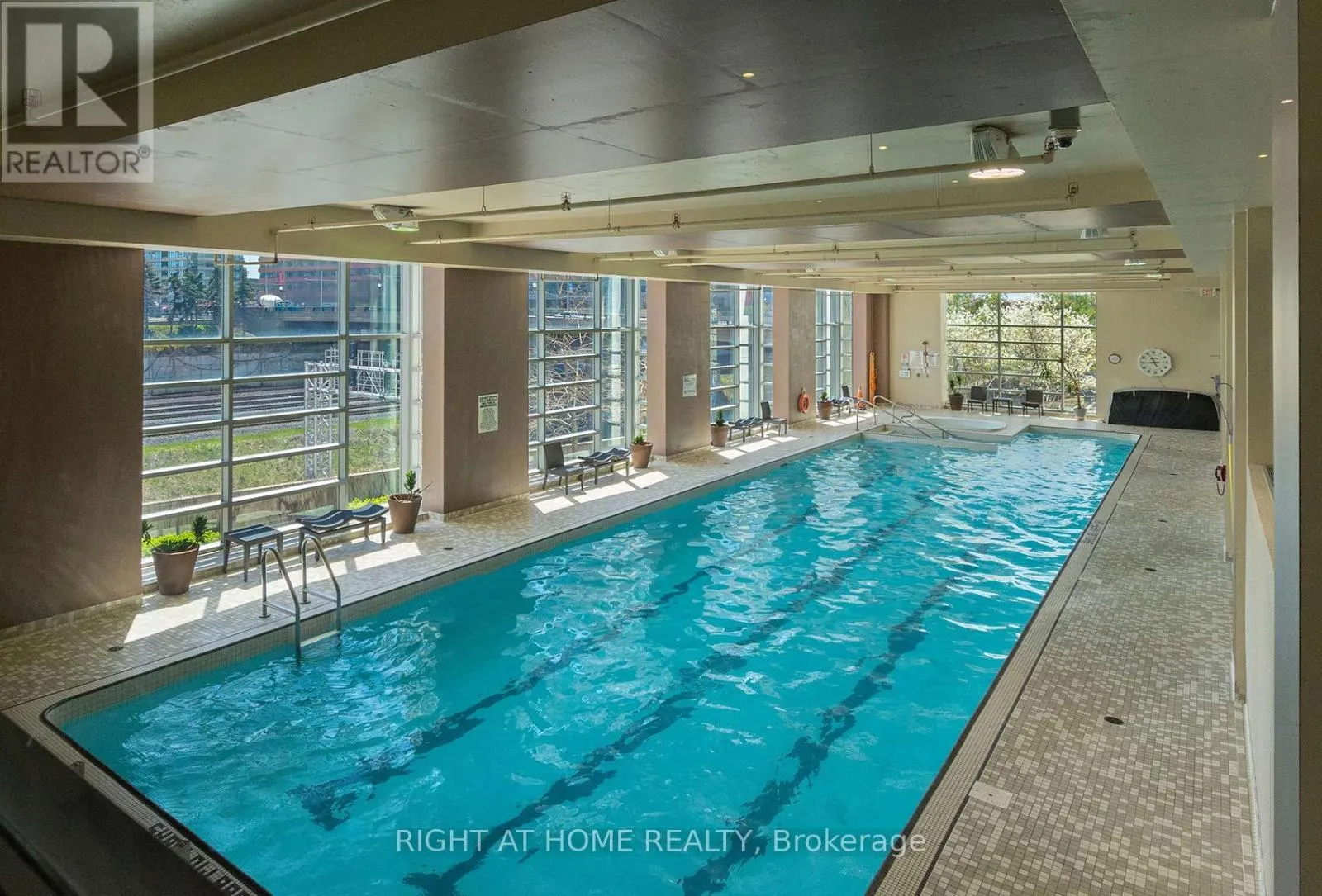3107 - 381 FRONT STREET W