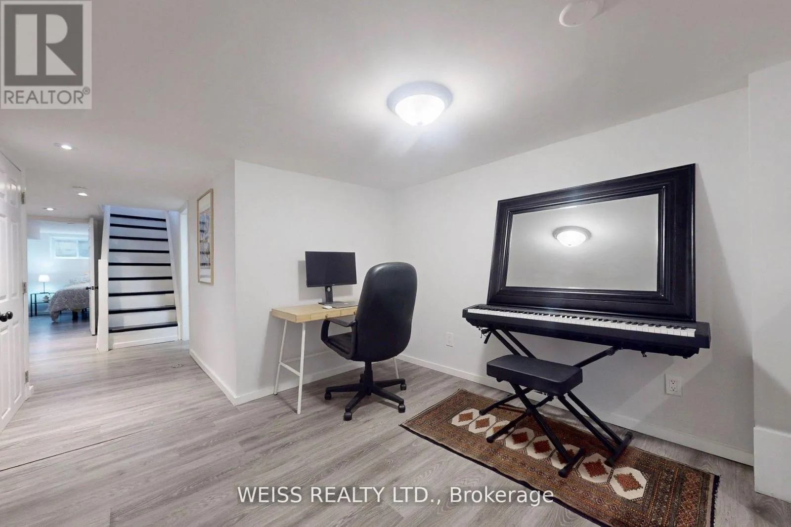 758 RICHMOND STREET W