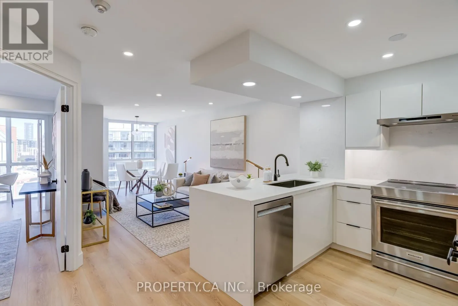 1204 - 801 KING STREET W