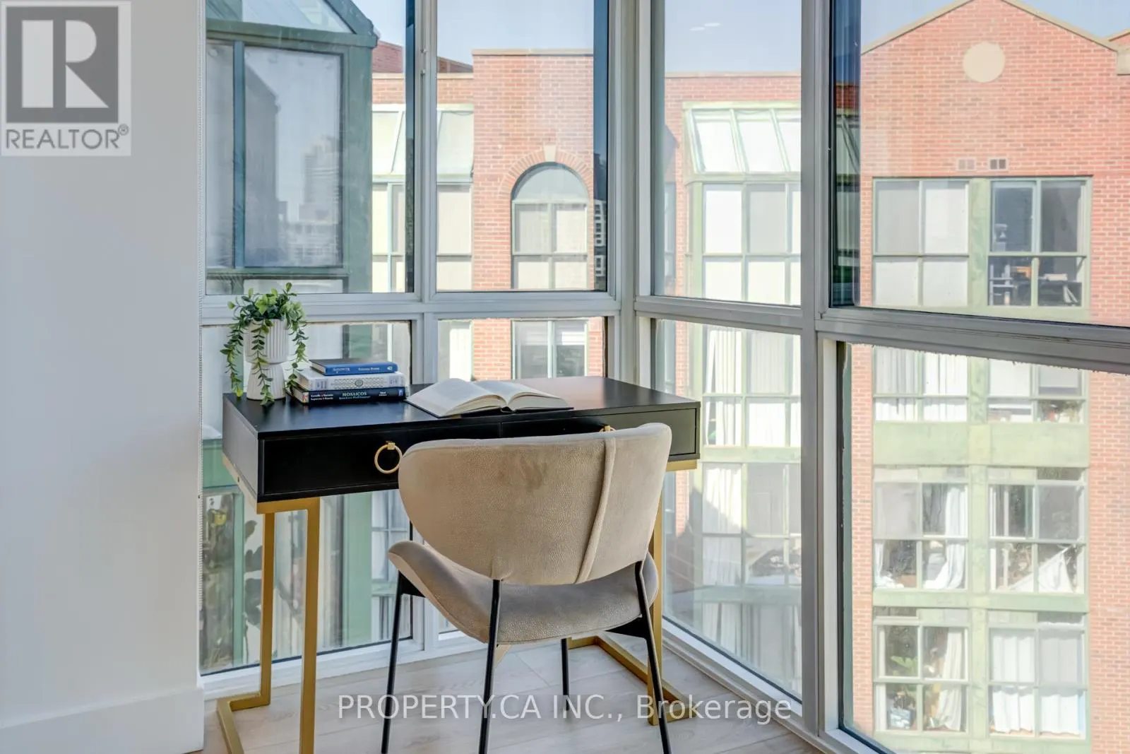1204 - 801 KING STREET W
