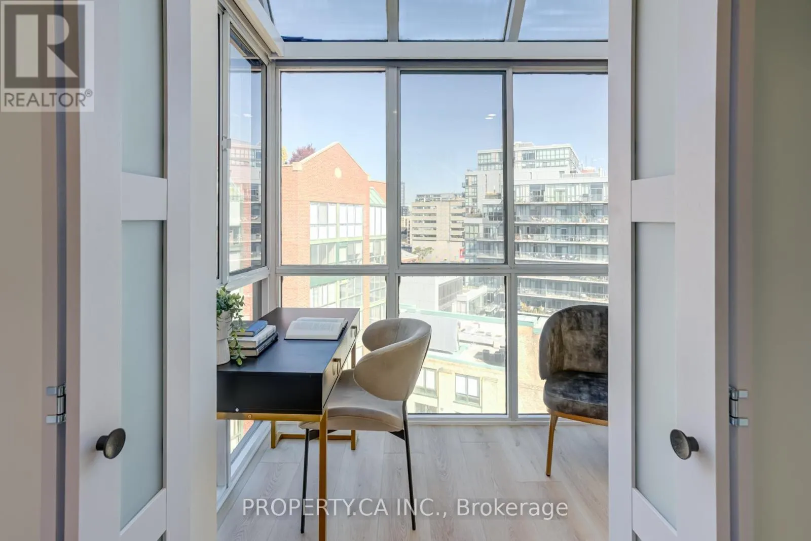 1204 - 801 KING STREET W