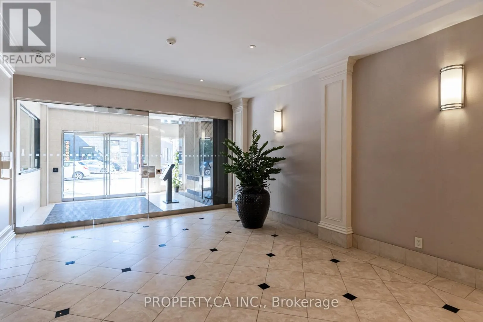 1204 - 801 KING STREET W
