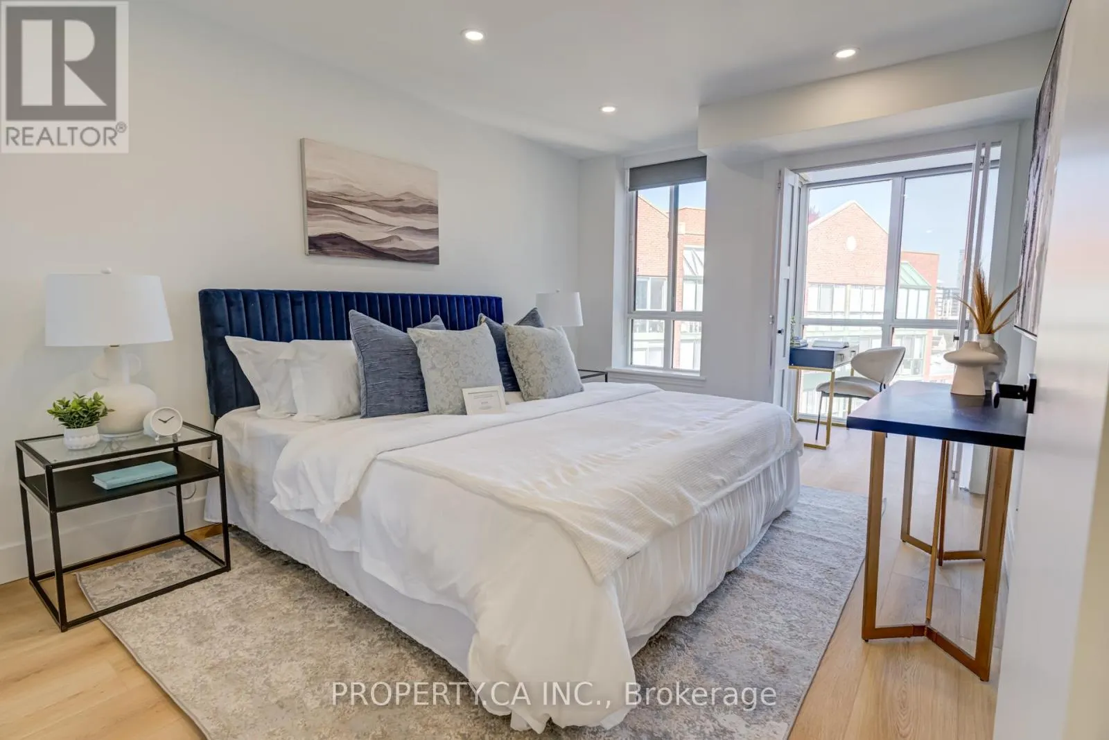 1204 - 801 KING STREET W