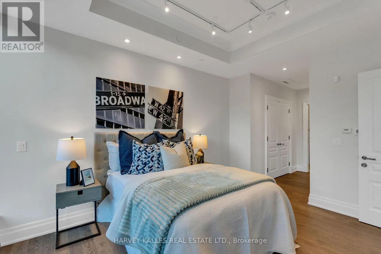 305 - 1 FOREST HILL ROAD