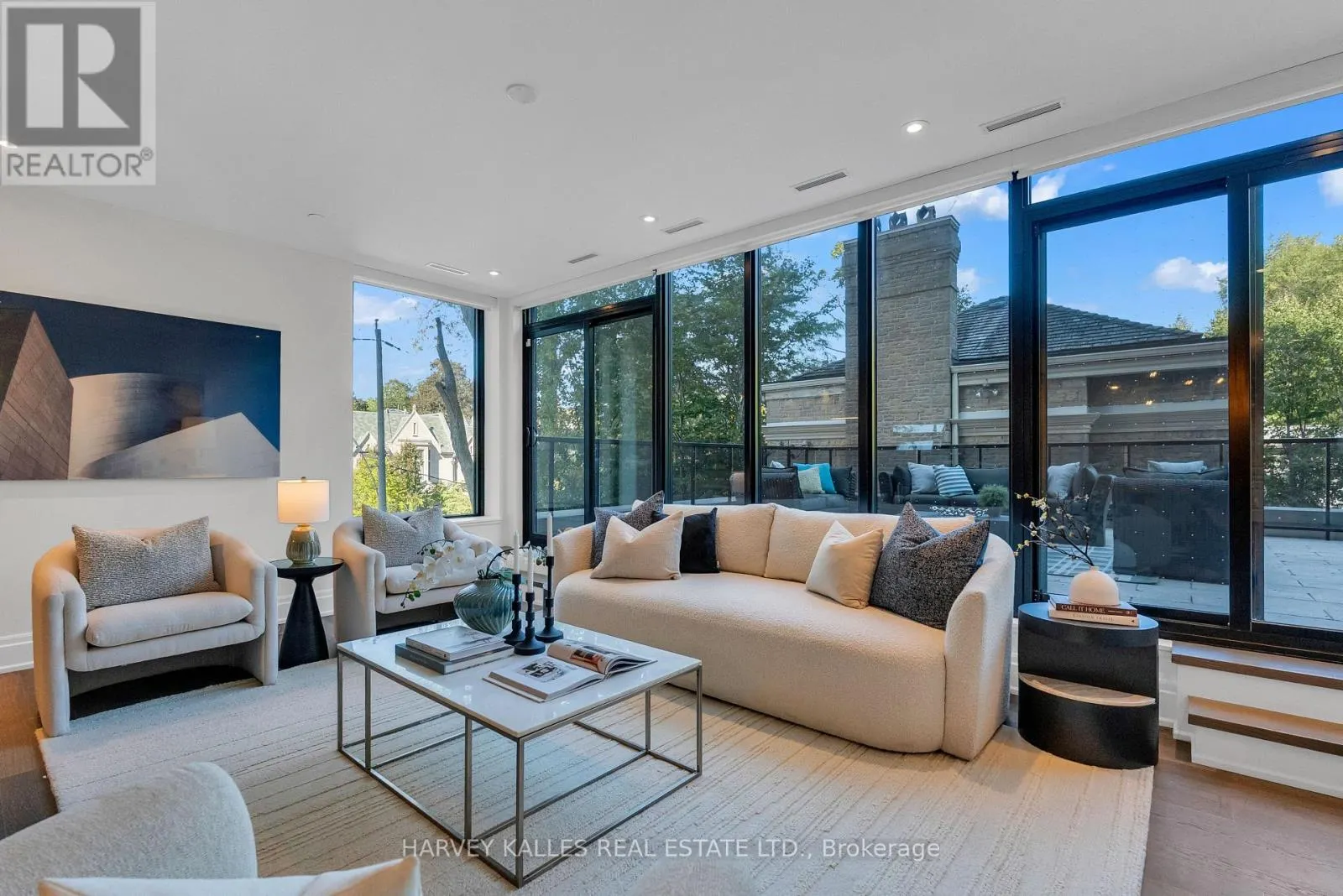 305 - 1 FOREST HILL ROAD