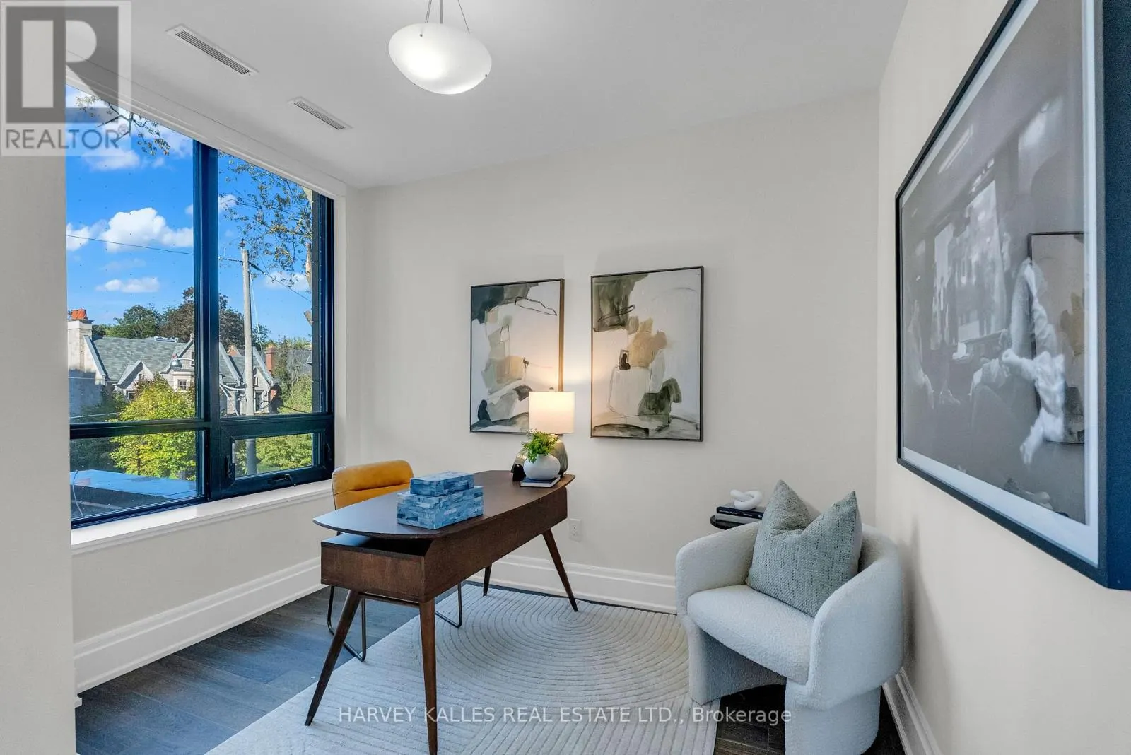 305 - 1 FOREST HILL ROAD