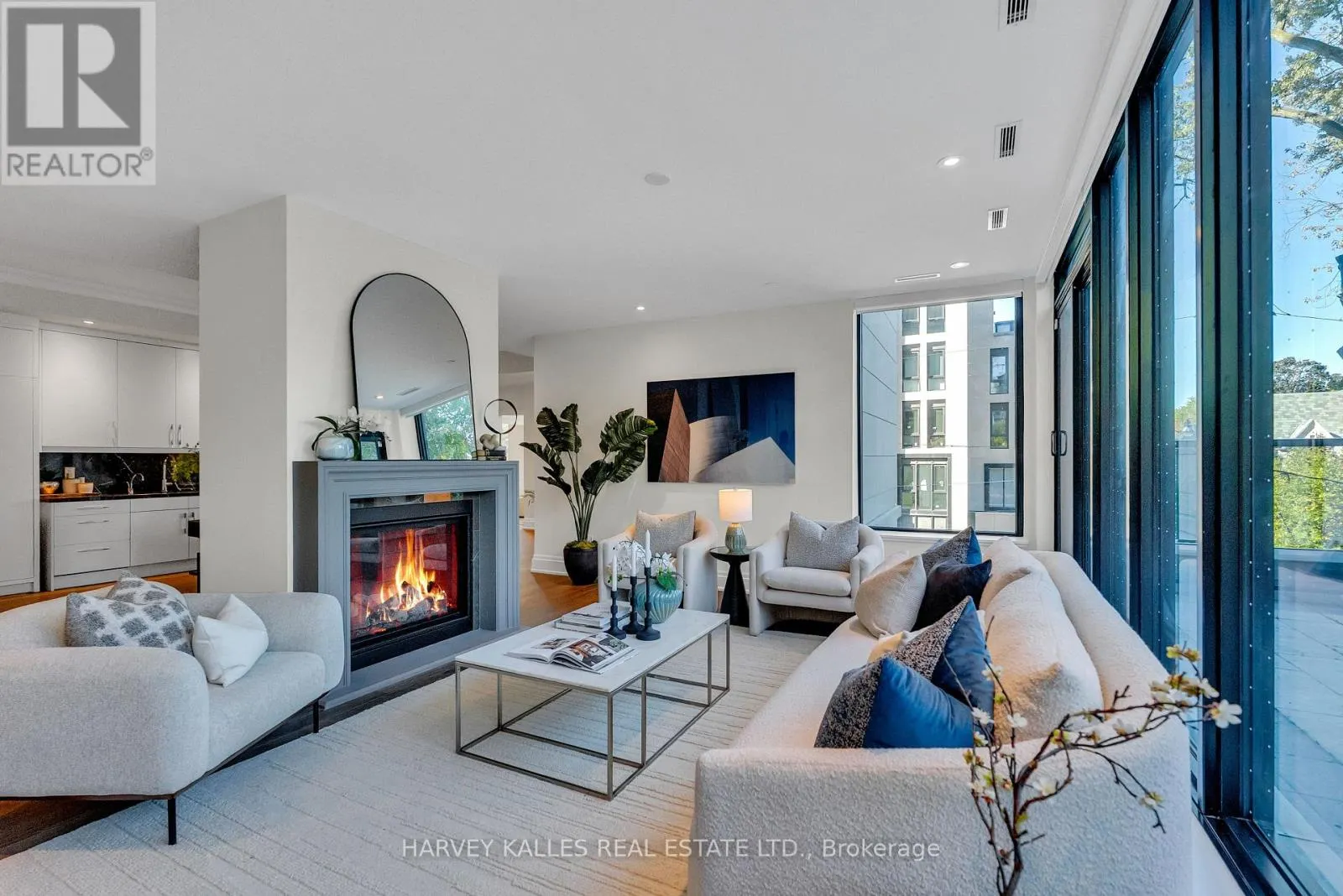 305 - 1 FOREST HILL ROAD