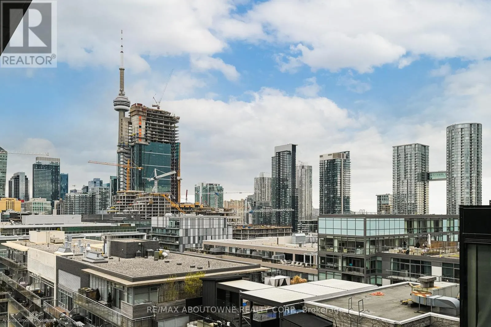 1133 - 629 KING STREET W