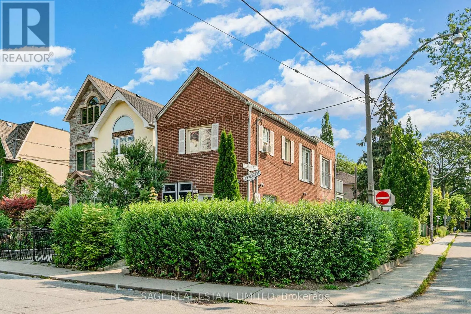 UPPER - 325 LIPPINCOTT STREET