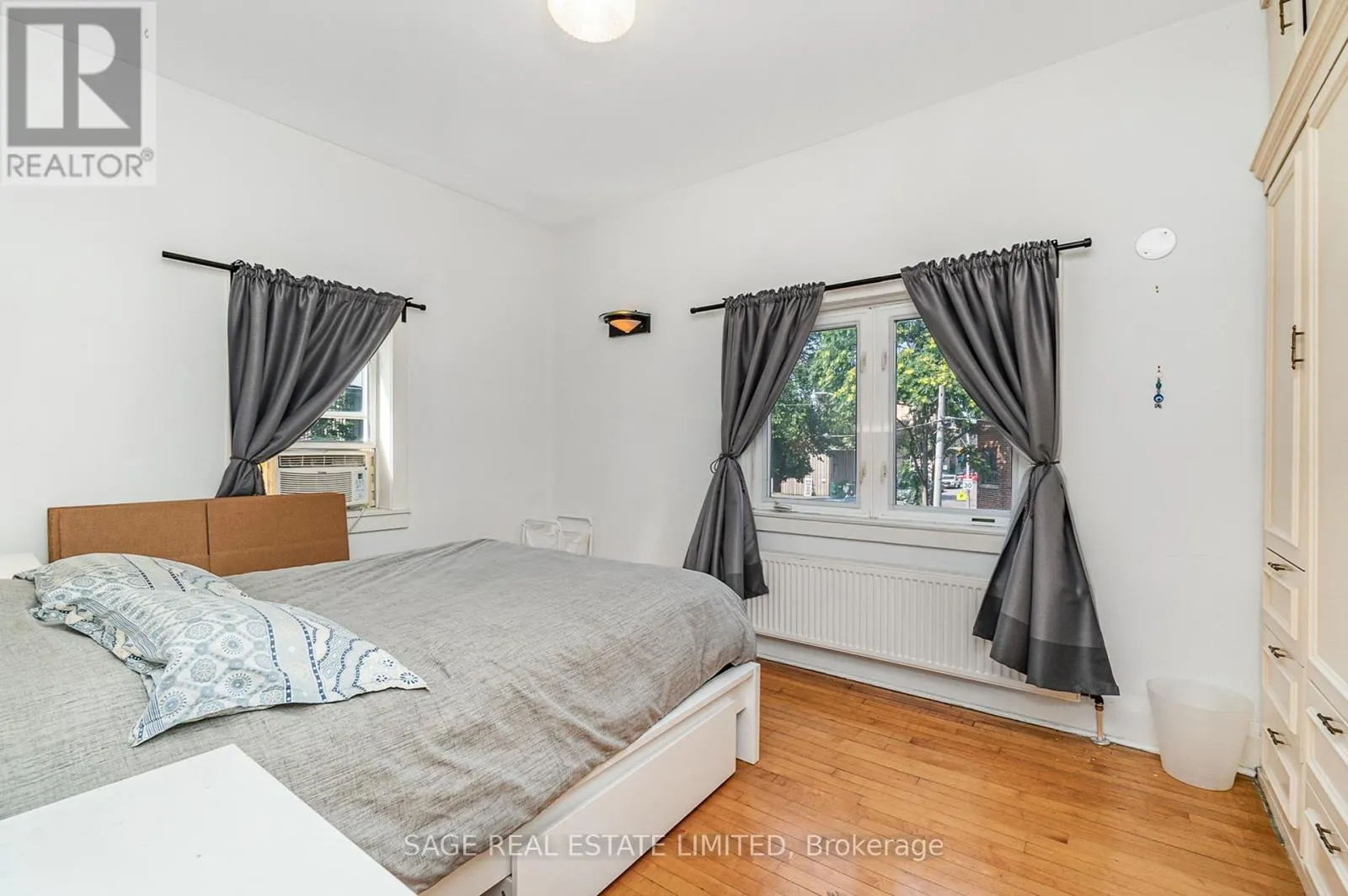 UPPER - 325 LIPPINCOTT STREET