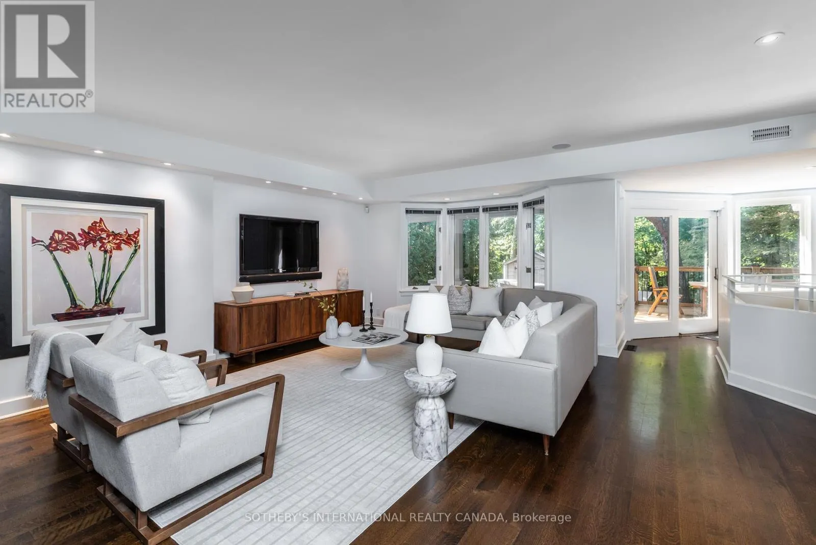 74 INGLEWOOD DRIVE